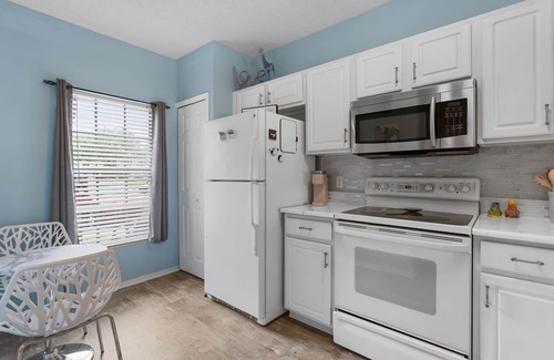 Sabal Harbour Casa | ⚓Lakefront townhome w/backyard paradise and amazing community amenities!⚓🐕🌅