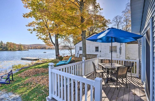 Tully Casa | Lakefront Tully Cottage with Screened Porch!