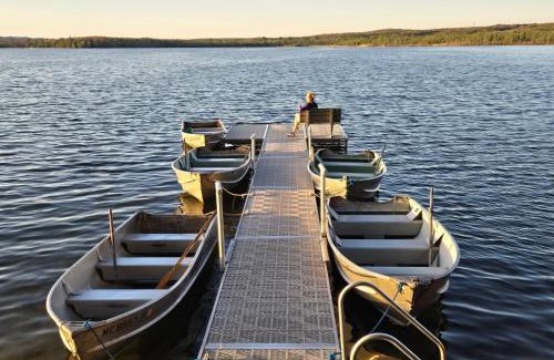 Honor Casa | Lakefront! Twin Birch Resort - The Red Laker