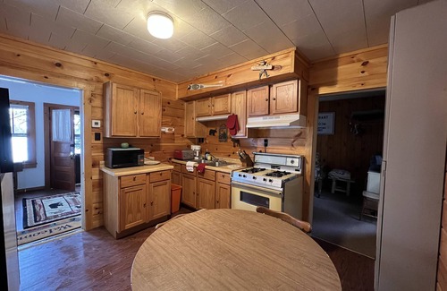 Lac du Flambeau Cabina | Lakefront two Bedroom Cabin With Private Dock