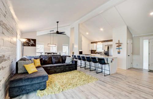 Camdenton Casa | Lakefront Vacation Rental with Dock and Views!