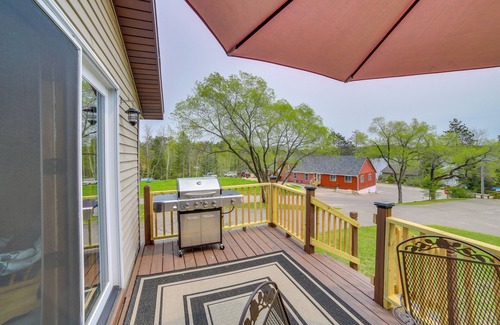 Townsend Cabaña | Lakefront Wisconsin Home w/ Boat Dock & Fire Pit!