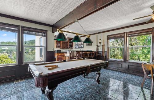 Leander Casa | Lakefront with Dock on Lake Travis Fun near UT and ATX