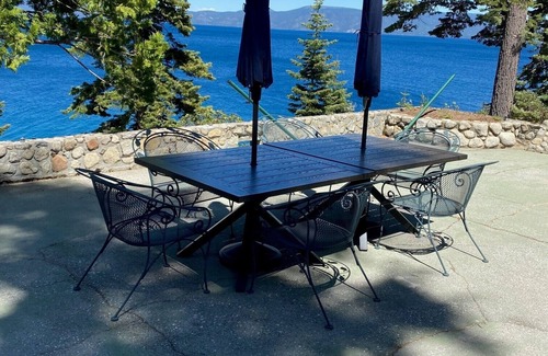 Meeks Bay Cabina | Lakefront with Private Pier and Buoy