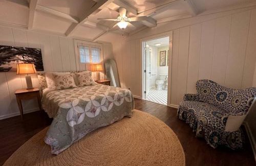 Burnet Casa | Lakehouse Inks Lake, Texas