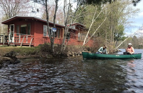 Eddington Cabina | Lakehouse en el borde del agua cerca de Acadia And Bar Harbor