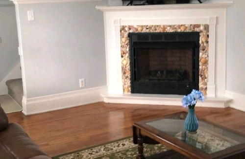 Lorain Casa | LAKEHOUSE ON THE LAKE