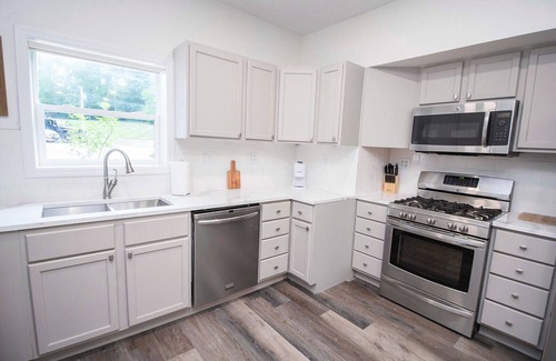 Noblesville Casa | Lakehouse - Sleeps 20 w/ free boat slip