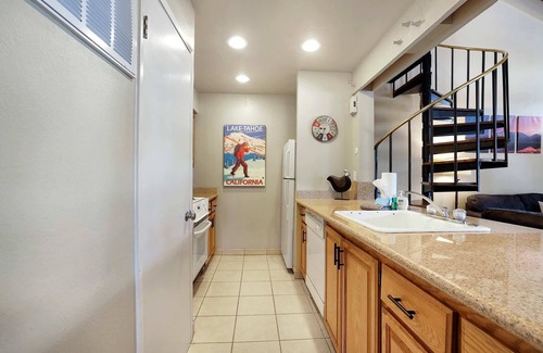 South Lake Tahoe Condominio | Lakeland Sandy Beach Retreat Private Escape