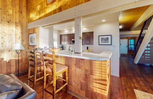 South Lake Tahoe Condominio | Lakeland Village South Lake Tahoe