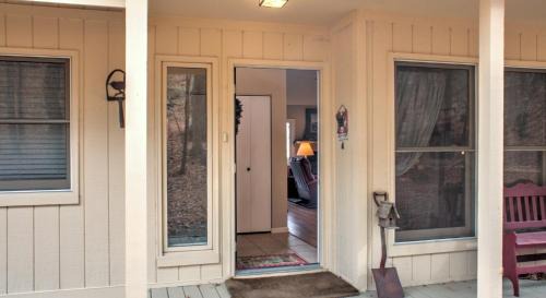 Beech Mountain Casa | Lakeledge Hideaway by VCI Real Estate Services