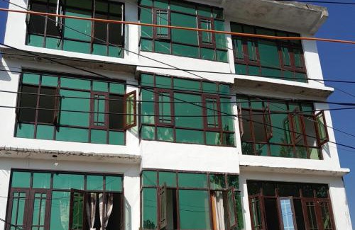 Dal Lake Casa | Lakes and peaks
