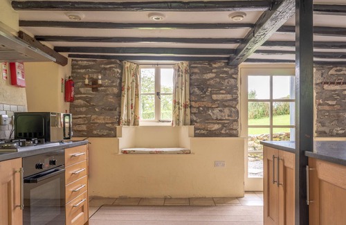Graythwaite Cabaña | Lakeshore cottage with Hot Tub - Hullet Hall