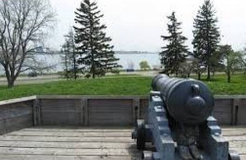 Fort Erie Casa | Lakeshore Lodge Suite privada de 2 dormitorios para huéspedes