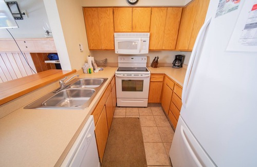 Lakeside Village Condominio | Lakeside 1495 by SummitCove Vacation Lodging