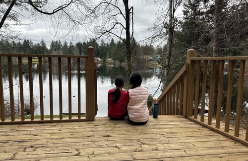Burley Casa | Lakeside A-frame for families, grannies and new kayakers