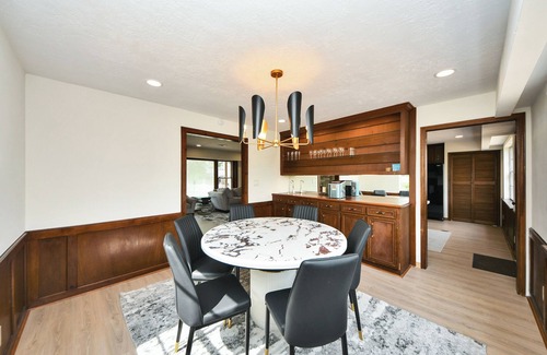 Blue Bell Estates Casa | Lakeside bliss awaits your stay!
