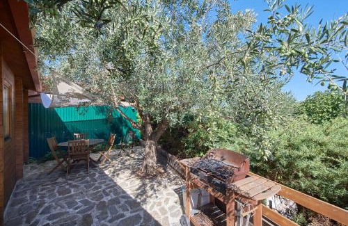 Montargil Chalet De Esquí | Lakeside Cabin Oasis w/AC, By TimeCooler