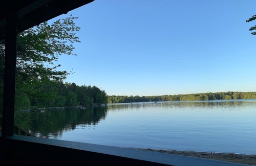 Windham Cabina | Lakeside Cabin With Private Sandy Beach