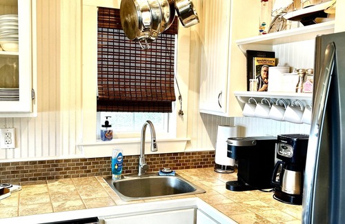 Pointblank Cabina | Waterfront Cottage With Your Own Personal Sandy Beach and Expansive Lake View