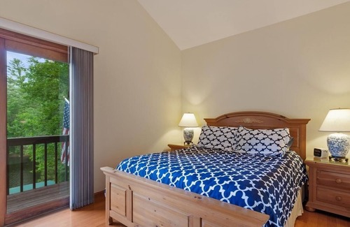 Barnstead Chalet De Esquí | Lakeside Charm, Private Beach, Gun Stock, Locke Lake, all season memories