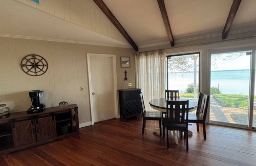 Santee Casa | Lakeside Charming 2-bedroom house in lovely Santee with AC, WiFi