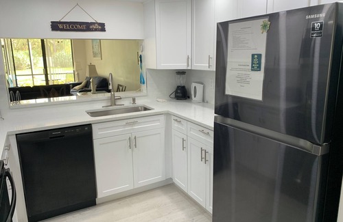South Bradenton Condominio | Lakeside Condo en Shorewalk. IMG, playas y restaurantes cercanos