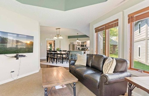 Nisswa Condominio | Lakeside Condo in Gull Lake, MN, 2BR, Boat Rentals