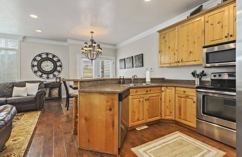 Ogden Condominio | Lakeside Condo cerca de Pineview Reservoir y Snowbasin Resort