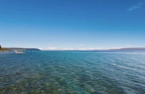 Lake Township Casa | Lakeside family paradise 140ft private Crystal Lake Frontage