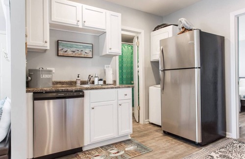 Fox Lake Casa | Lakeside Getaway ★ 2 King Beds ★ Chain O Lakes