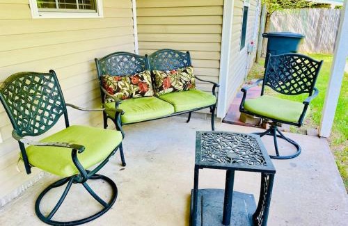 Springdale Casa | Lakeside Getaway - Next to Beaver Lake