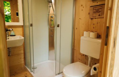 Lukovica Otro | Lakeside Glamping Tents Mažijev Grič