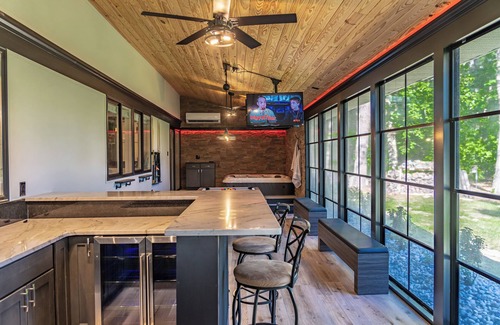 Vass Casa | Lakeside Golf & Getaway! A 4 Bedroom 2,000 Sq. Ft. Home that sleeps 10