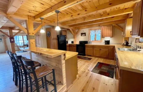 Denmark Cabina | Lakeside Haven - Ice fishing, Snowmobiling, Skiing