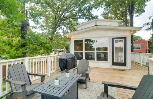 Jefferson Casa | Lakeside Haven with Deck and Views in Jefferson!