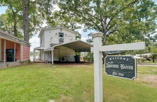 Jefferson Casa | Lakeside Haven with Deck and Views in Jefferson!