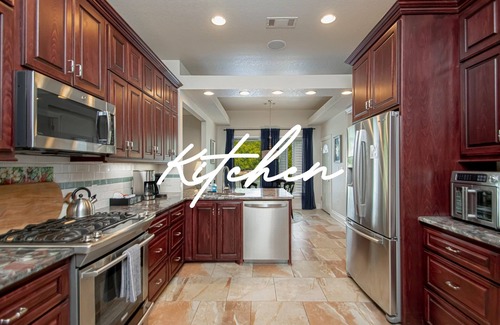 Mid America Casa | Lakeside Hideaway w/Game Room, Private Pool, Dock