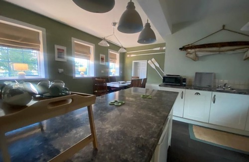 Enniskillen Casa | Lakeside Holiday Home Retreat, Co Fermanagh