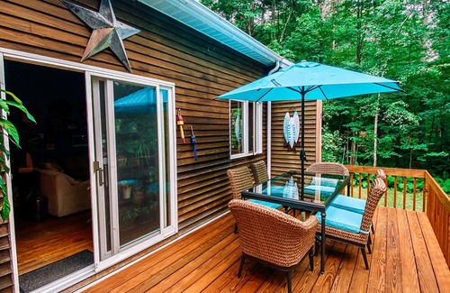 Kennebec Casa | Lakeside Home on Great Pond in Belgrade Lakes with hot tub, walk to village.