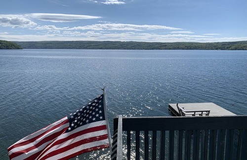 Valois Casa | Lakeside Life on Keuka's Water's Edge