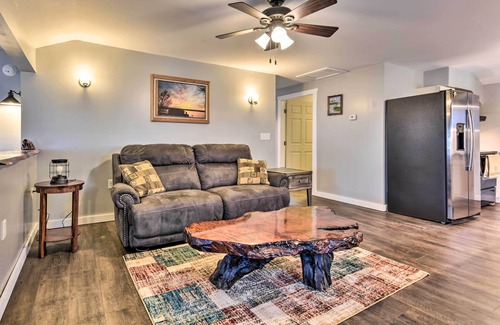 Lodi Cabaña | Lakeside Lodi Hideaway w/ Dock & Nearby Parks