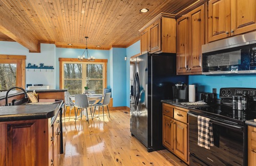 Smithville Casa | Lakeside Lookout on Center Hill Lake - 4 bedroom lakeside home