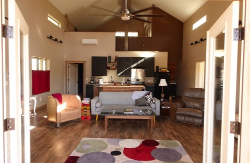 Mathiston Cabina | Cabaña de lujo junto al lago en 125 acres (20 min a MSU) - Capacidad para 6