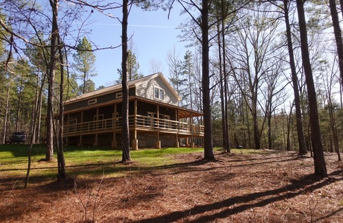 Mathiston Cabina | Cabaña de lujo junto al lago en 125 acres (20 min a MSU) - Capacidad para 6
