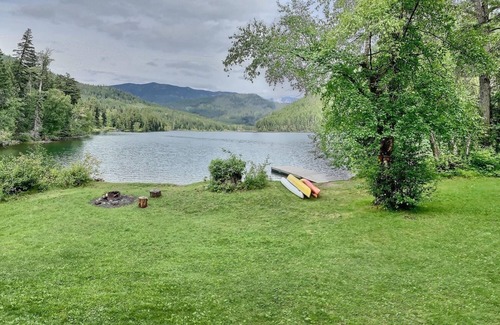 Gold Bridge Chalet De Esquí | Lakeside Mountain Chalet- Lago Tyaughton (Tyax)