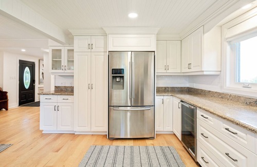 Waverly Beach Casa | Lakeside Paradise