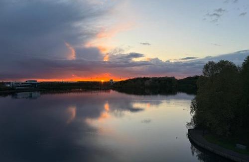 Doncaster Apartamento | Lakeside Penthouse View
