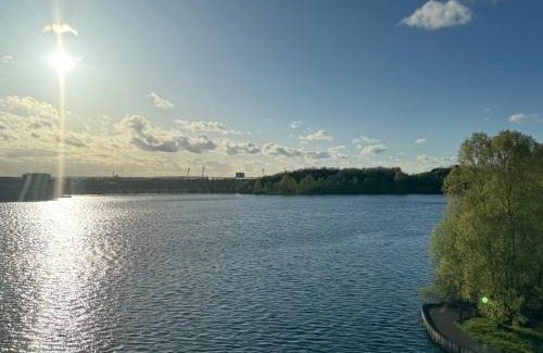 Doncaster Apartamento | Lakeside Penthouse View