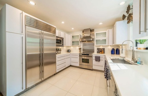 Piney Casa | Lakeside | Private Pool | Sleeps 18 | Dog-Friendly